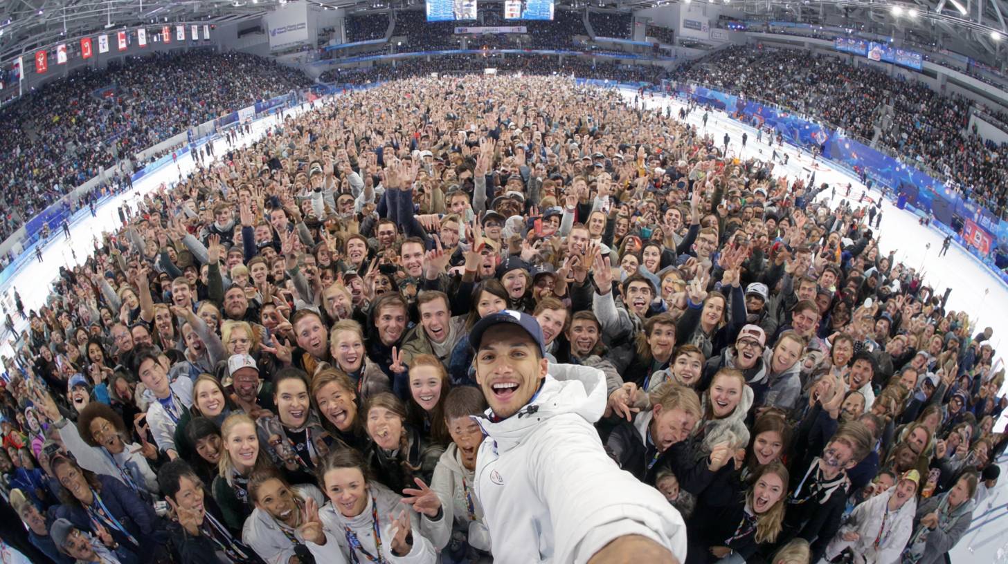 Milano Cortina 2026: atmosfera della cerimonia di apertura e della città durante i Giochi Olimpici Invernali